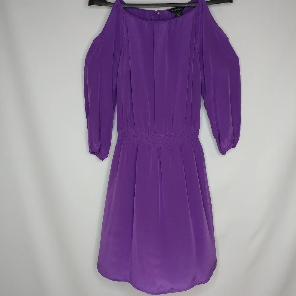 White House Black Market 100% Silk Shoulder Dress - Picture 3 of 9